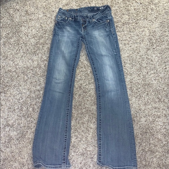 Miss Me Jeans missing button - Picture 1 of 5